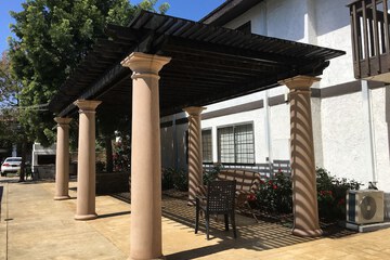 Hotel Exterior 58 of 64
