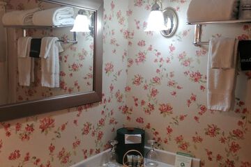 Room 11 of 49