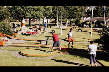 Mini-golf
