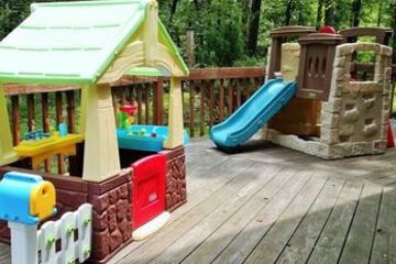 Childrens Play Area - Outdoor