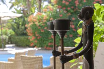 Poolside bar