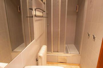 Photo 33