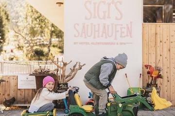 Children's play area - outdoor