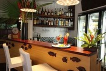 Hotel Bar