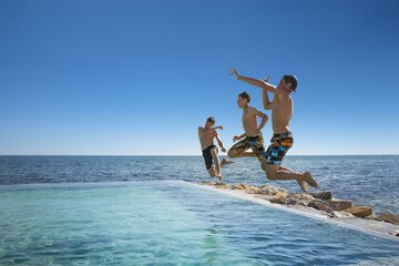 Infinity pool