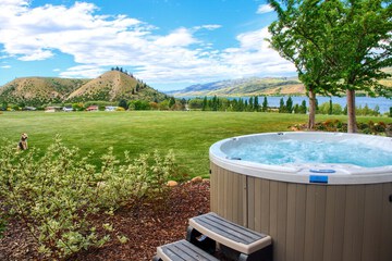 Jetted tub