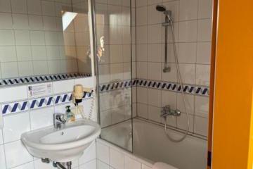 Photo 44