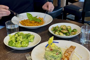 Dining 57 of 71