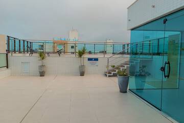 Rooftop pool
