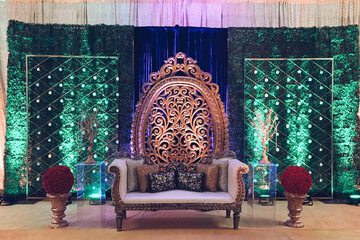 Ballroom/Hall 65 of 77