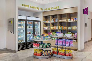 Snack bar
