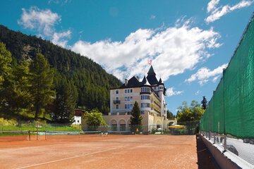 Tennis court