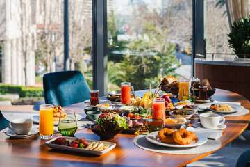 Breakfast meal