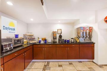 Days Inn by Wyndham Austin / University/Downtown