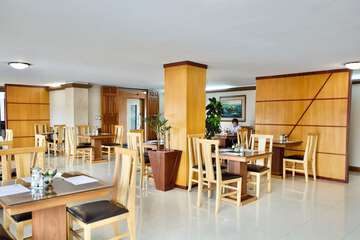 Snack bar
