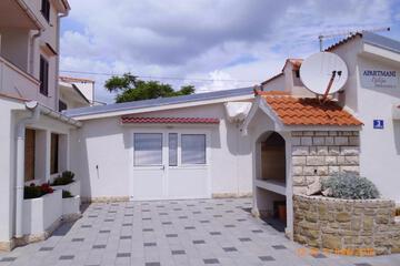 Photo 44