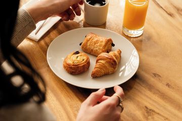 Breakfast buffet