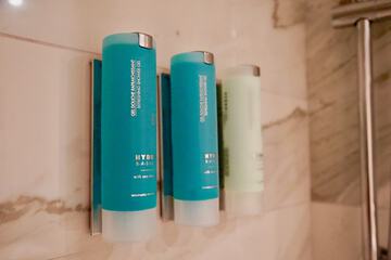 Bathroom amenities