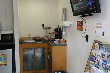 Hotel Interior 4 of 30