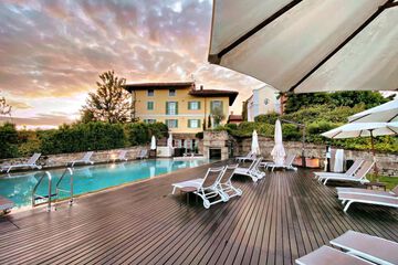 Rooftop pool