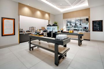 Breakfast/Coffee Service 35 of 44