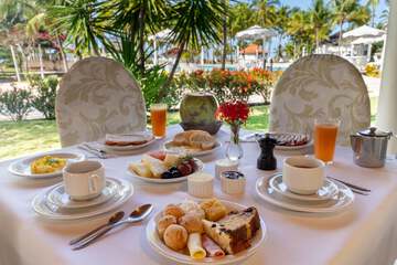 Breakfast meal