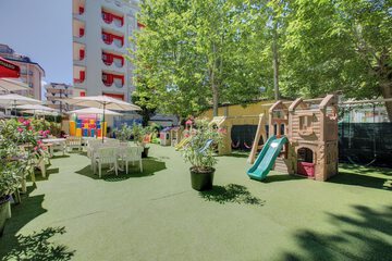 Children's play area - outdoor