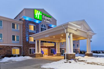 Holiday Inn Express & Suites Omaha I-80 by IHG