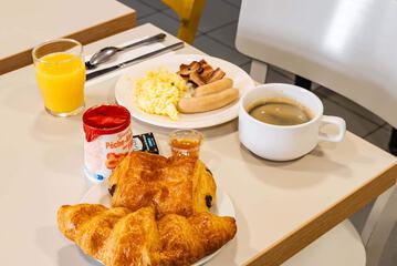 Breakfast buffet