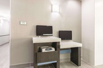 Business Center 30 of 30