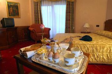 Room Service - Dining