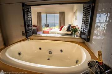 Jetted tub