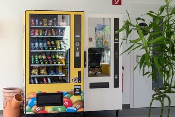 Snack bar