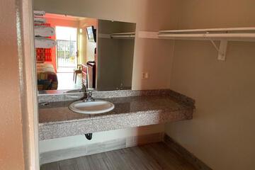 Photo 46
