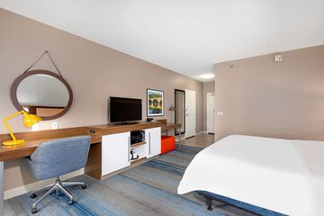 Room 14 of 33