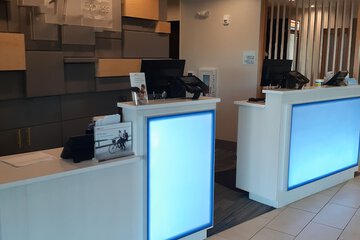 Concierge desk
