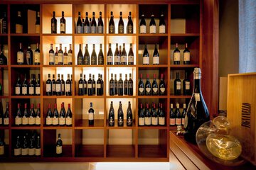 Tasting room