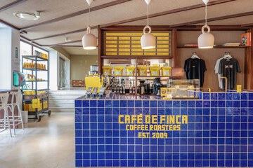 Coffee shop