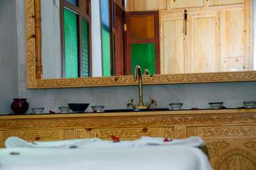 Massage in accommodation