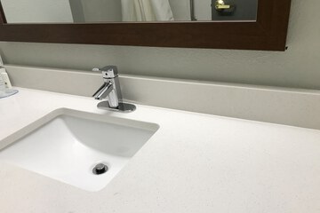 Bathroom sink