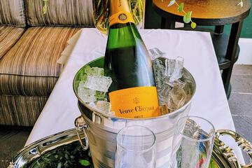Champagne service