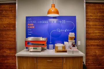 Breakfast/Coffee Service 19 of 24