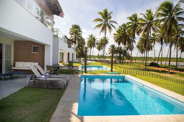 Private pool