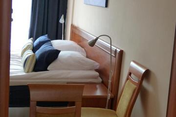 Photo 3