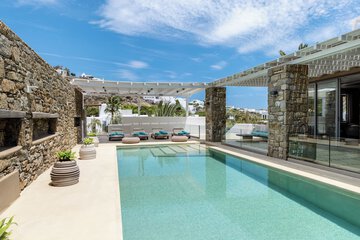 Private pool