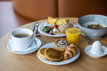 Breakfast buffet