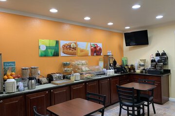 Breakfast/Coffee Service 42 of 46