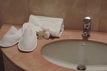 Bathroom sink