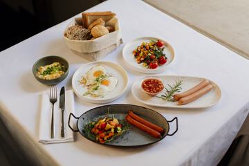 Breakfast buffet