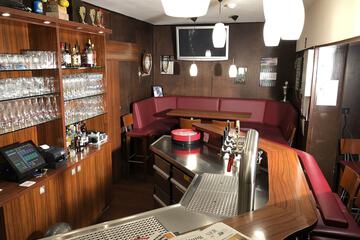 Sports bar